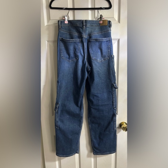 American Eagle Outfitters Women's Super High-Rise Baggy Straight Jeans - Picture 4 of 7